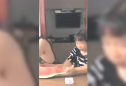 最新吃瓜爆料母亲与儿子,一场意外的情感纠葛揭秘